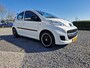 Peugeot 107 1.0-12V XS | Airco | Achterspoiler | Velgen ''15 | Toerenteller
