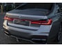 BMW 7-Serie 730d M-sport 265pk Schuifdak Bowers&Wilkins *BTW* 4-wielsturing Massage Stoelkoeling Comfortstoelen voor+achter