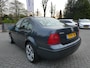 Volkswagen Bora 2.3 V5 Highline