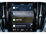 Volvo V60 B3 Essential - IntelliSafe Assist & Surround - Parkeercamera achter - Verwarmde voorstoelen, stuur & achterbank - Parkeersensoren voor & achter - Draadloze tel. lader - Elektr. inklapbare trekhaak - 18' LMV
