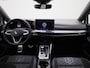 Volkswagen Golf 1.5 eTSI R-Line Edition | Automaat | Stuur en Stoelverwarming | Parkeercamera | App Connect