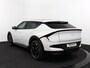 Kia EV6 Light Edition 63 kWh - €2.000 inruilpremie - Navigatie - Adaptive cruise control - Stoel/stuur verwarming - Apple Carplay/Android Auto - Climate Control - Achteruitrij camera - Fabrieksgarantie tot 04-2032