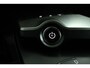 Kia EV6 Light Edition 63 kWh - €2.000 inruilpremie - Navigatie - Adaptive cruise control - Stoel/stuur verwarming - Apple Carplay/Android Auto - Climate Control - Achteruitrij camera - Fabrieksgarantie tot 04-2032