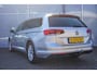 Volkswagen Passat Variant 1.5 TSI 150pk DSG Business | Trekhaak | Navigatie | Achteruitrijcamera