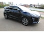 Ford Puma 1.0-125pk EcoBoost Hybrid ST-Line. April 2024 ! Slechts 7.400km ! Autm. airco, navigatie, telefoonvoorb., camera, pdc v+a, parkeerassistent, LED verl., metallic lak, LM wielen, stoel-, stuur- en voorraamverw., lane- en sideassist, adapt. cruise cntrl etc