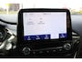 Ford Puma 1.0-125pk EcoBoost Hybrid ST-Line. April 2024 ! Slechts 7.400km ! Autm. airco, navigatie, telefoonvoorb., camera, pdc v+a, parkeerassistent, LED verl., metallic lak, LM wielen, stoel-, stuur- en voorraamverw., lane- en sideassist, adapt. cruise cntrl etc