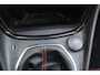 Ford Puma 1.0-125pk EcoBoost Hybrid ST-Line. April 2024 ! Slechts 7.400km ! Autm. airco, navigatie, telefoonvoorb., camera, pdc v+a, parkeerassistent, LED verl., metallic lak, LM wielen, stoel-, stuur- en voorraamverw., lane- en sideassist, adapt. cruise cntrl etc