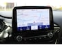 Ford Puma 1.0-125pk EcoBoost Hybrid ST-Line. April 2024 ! Slechts 7.400km ! Autm. airco, navigatie, telefoonvoorb., camera, pdc v+a, parkeerassistent, LED verl., metallic lak, LM wielen, stoel-, stuur- en voorraamverw., lane- en sideassist, adapt. cruise cntrl etc