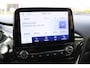 Ford Puma 1.0-125pk EcoBoost Hybrid ST-Line. April 2024 ! Slechts 7.400km ! Autm. airco, navigatie, telefoonvoorb., camera, pdc v+a, parkeerassistent, LED verl., metallic lak, LM wielen, stoel-, stuur- en voorraamverw., lane- en sideassist, adapt. cruise cntrl etc