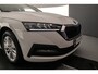 Skoda Octavia Combi Business Edition 1.0 TSI 110pk Cruise control, Navigatie, Elektrische achterklep, Parkeersensoren, Airco, DAB, Radio, App connect, LED koplampen