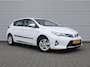 Toyota Auris 1.8 Hybrid Aspiration | Automaat | Camera | Clima | 15" LM | All season banden |