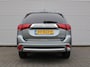 Mitsubishi Outlander 2.0 PHEV Executive Edition | 18"LM | Clima | Cruise | Stoelverwarming | Dakdragers | Winterset | Camera |