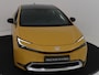 Toyota Prius 2.0 Plug-in Solar Edition *NIEUW* | Direct leverbaar! | Solar Roof | 360° Camera | Parkeersensoren V+A |