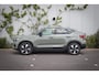 Volvo C40 Single Motor Extended Range Ultimate 82 kWh | 360 graden camera | Trekhaak 1500kg | Panoramadak | Matrix LED koplampen | Harman/Kardon Premium Audio | Adaptive Cruise Control | Stoel- en Stuurwielverwarming | Elektrische stoelverstelling met geheugen
