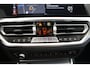 BMW 3-Serie 320e Business Edition Plus | Panoramadak | M-pakket |