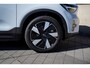 Volvo XC40 Single Motor Extended Range Plus 82 kWh Tot 575Km Range | Semi Elek Trekhaak | Warmtepomp | Google Infotainment | Verwarmbare Voorstoelen + Stuurwiel