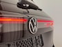 Volkswagen Tiguan 1.5 eTSI R-Line keyless / Matrix / Head up / Massage / Groot nav / Trekhaak el. / Klep el.