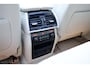 BMW X5 xDrive50i High Executive M Sportpakket, Panoramadak elektrisch, Head-Up Display, Elektrische trekhaak, Navigatiesysteem Professional, Comforttelefonie met uitg. smartphone,  Stoelverwarming bestuurder/passagier, Stoelverwarming achter, Achteruitrijcamera.