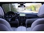 BMW X5 xDrive50i High Executive M Sportpakket, Panoramadak elektrisch, Head-Up Display, Elektrische trekhaak, Navigatiesysteem Professional, Comforttelefonie met uitg. smartphone,  Stoelverwarming bestuurder/passagier, Stoelverwarming achter, Achteruitrijcamera.