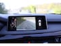 BMW X5 xDrive50i High Executive M Sportpakket, Panoramadak elektrisch, Head-Up Display, Elektrische trekhaak, Navigatiesysteem Professional, Comforttelefonie met uitg. smartphone,  Stoelverwarming bestuurder/passagier, Stoelverwarming achter, Achteruitrijcamera.