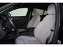 Volvo C40 Recharge Twin Ultimate 82 kWh - Panoramadak - IntelliSafe Assist & Surround - 360º Camera - Verwarmde voorstoelen & stuur - Parkeersensoren voor & achter - Elektr. bedienb. voorstoelen met geheugen links - Draadloze tel. lader - Warmtepomp - Extra getint glas - Elektr. inklapbare trekhaak - 20' LMV