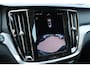 Volvo V60 2.0 T6 Plug-in hybrid AWD Essential | 19" 5-Triple Black Diamond | Climate Pakket | Extra getint glas | parkeersensoren voor + achter | Parkeercamera | Lederen bekleding |
