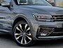 Volkswagen Tiguan Allspace 2.0 TDI AUT7 R-LINE HIGHLINE 7PERS 150PK. PANODAK LEDER NAVI CAMERA DIGI-DASH APPLE-CARPLAY LED 20 INCH-LMV PDC