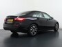 Mercedes-Benz A-klasse 180 Star Edition | Voorstoelen Verwarmd | Grootlicht Assistent | DAB+ Radio | Achteruitrij Camera | 16" Lichtmetalen Velgen