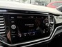 Volkswagen T-Roc 1.5 TSI Style / 18"LMV / NAVI / CAMERA / Dode hoek assistentie