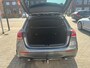 Mercedes-Benz A-klasse 180 Business Solution AMG,Camera, Elek. trekhaak,Stoelverwarming,Apple carplay/ Android auto,Navigatie
