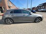 Mercedes-Benz A-klasse 180 Business Solution AMG,Camera, Elek. trekhaak,Stoelverwarming,Apple carplay/ Android auto,Navigatie