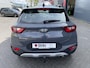 Kia Stonic 1.0 T-GDI MHEV (Trekhaak - Camera - Stoel -/- stuurverwarming - Navigatie - Automatische Airco - LED)