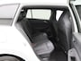 Volkswagen Golf Variant R-Line-Edition 1.5 eTSi Automaat 116 Pk | Trekhaak | 360 Camera | Stoel & Stuur Verwarming | Koplampverlichting Led Matrix |  Climatronic |