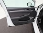 Volkswagen Golf Variant R-Line-Edition 1.5 eTSi Automaat 116 Pk | Trekhaak | 360 Camera | Stoel & Stuur Verwarming | Koplampverlichting Led Matrix |  Climatronic |