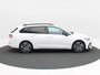 Volkswagen Golf Variant R-Line-Edition 1.5 eTSi Automaat 116 Pk | Trekhaak | 360 Camera | Stoel & Stuur Verwarming | Koplampverlichting Led Matrix |  Climatronic |