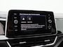 Volkswagen T-Roc R-Line-Edition 1.5 110 kW / 150 pk TSI DSG | Navigatie | 19" Velgen | Adaptieve Cruise Control | App Connect | Stoelverwarming | Draadloze Carplay |