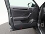 Volkswagen T-Roc R-Line-Edition 1.5 110 kW / 150 pk TSI DSG | Navigatie | 19" Velgen | Adaptieve Cruise Control | App Connect | Stoelverwarming | Draadloze Carplay |