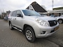 Toyota Land Cruiser 3.0 D-4D-F LX High Roof Window Van