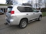 Toyota Land Cruiser 3.0 D-4D-F LX High Roof Window Van