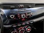 Alfa Romeo Giulietta 1.4 T Sport 170Pk Automaat (NAVIGATIE, CLIMATE, LEDER, XENON, SPORTSTOELEN, BLUETOOTH, CRUISE, NIEUWE APK, NIEUWSTAAT)