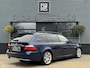 BMW 5-Serie Touring 523i | Youngtimer | Beige Leer | Head up