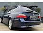 BMW 5-Serie Touring 523i | Youngtimer | Beige Leer | Head up