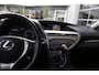 Lexus RX 450h 4WD*Perfect Onderh.*Dak/Trekhaak/Dubbel Glas/Leder/Stoelverw./Camera/Navi/Memorie/LED/DAB/Keyless Entry+Go/Elek. Klep/Parkeersens.V+A/19 inch LM*