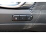 Volvo EX40 Single Motor Extended Range Plus 82 kWh IntelliSafe Assist & Surround - Parkeercamera achter - Voorstoelen elektrisch bedienbaar - Verwarmde voorstoelen & stuur - Parkeersensoren voor & achter - Warmtepomp - Draadloze tel. lader - 19' LMV