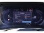 Volvo EX40 Single Motor Extended Range Plus 82 kWh IntelliSafe Assist & Surround - Parkeercamera achter - Voorstoelen elektrisch bedienbaar - Verwarmde voorstoelen & stuur - Parkeersensoren voor & achter - Warmtepomp - Draadloze tel. lader - 19' LMV