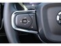 Volvo EX40 Single Motor Extended Range Plus 82 kWh IntelliSafe Assist & Surround - Parkeercamera achter - Voorstoelen elektrisch bedienbaar - Verwarmde voorstoelen & stuur - Parkeersensoren voor & achter - Warmtepomp - Draadloze tel. lader - 19' LMV