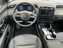 Hyundai Tucson 1.6 T-GDI PHEV 265pk Premium Sky 4WD / 100% Dealer onderhouden / Trekgewicht 1.350 kg / Elektrisch Glazen schuif- en kanteldak / Elektrische achterklep / Camera 360° / Apple Carplay & Android Auto / Stuur- en stoelverwarming voor en achter / Stoelverkoeling / Krell Soundsystem / Adaptieve Cruise Control / Parkeersensoren voor en achter / Keyless Entry / Ski-luik