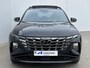 Hyundai Tucson 1.6 T-GDI PHEV 265pk Premium Sky 4WD / 100% Dealer onderhouden / Trekgewicht 1.350 kg / Elektrisch Glazen schuif- en kanteldak / Elektrische achterklep / Camera 360° / Apple Carplay & Android Auto / Stuur- en stoelverwarming voor en achter / Stoelverkoeling / Krell Soundsystem / Adaptieve Cruise Control / Parkeersensoren voor en achter / Keyless Entry / Ski-luik