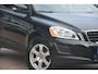 Volvo XC60 2.0 D3 Momentum 5 cilinder onderhoudshistorie aanwezig laatste beurt bij 136000km met oa navigatie pdc achter cruise control city safety