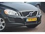 Volvo XC60 2.0 D3 Momentum 5 cilinder onderhoudshistorie aanwezig laatste beurt bij 136000km met oa navigatie pdc achter cruise control city safety